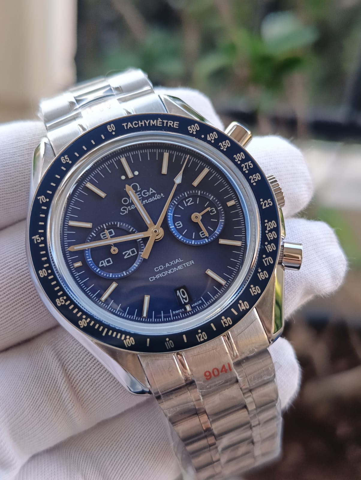 Omega Speedmaster Racing
